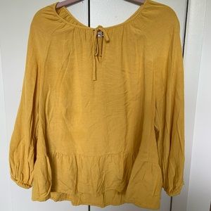 Old Navy Peplum Top L